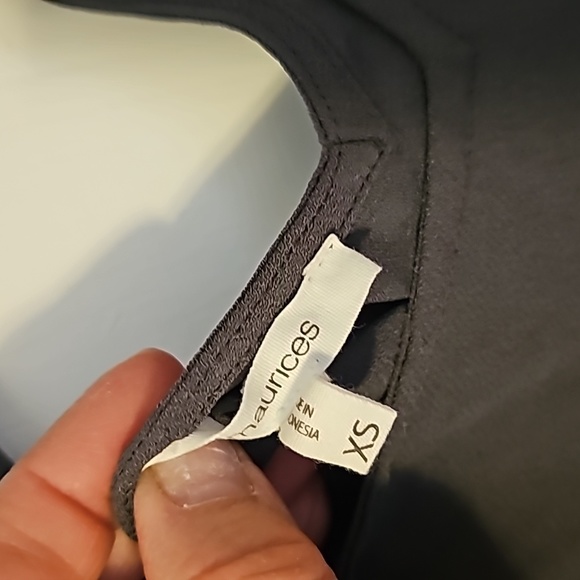 BLOUSE GRAY SZ XS by Maurices - Picture 3 of 3